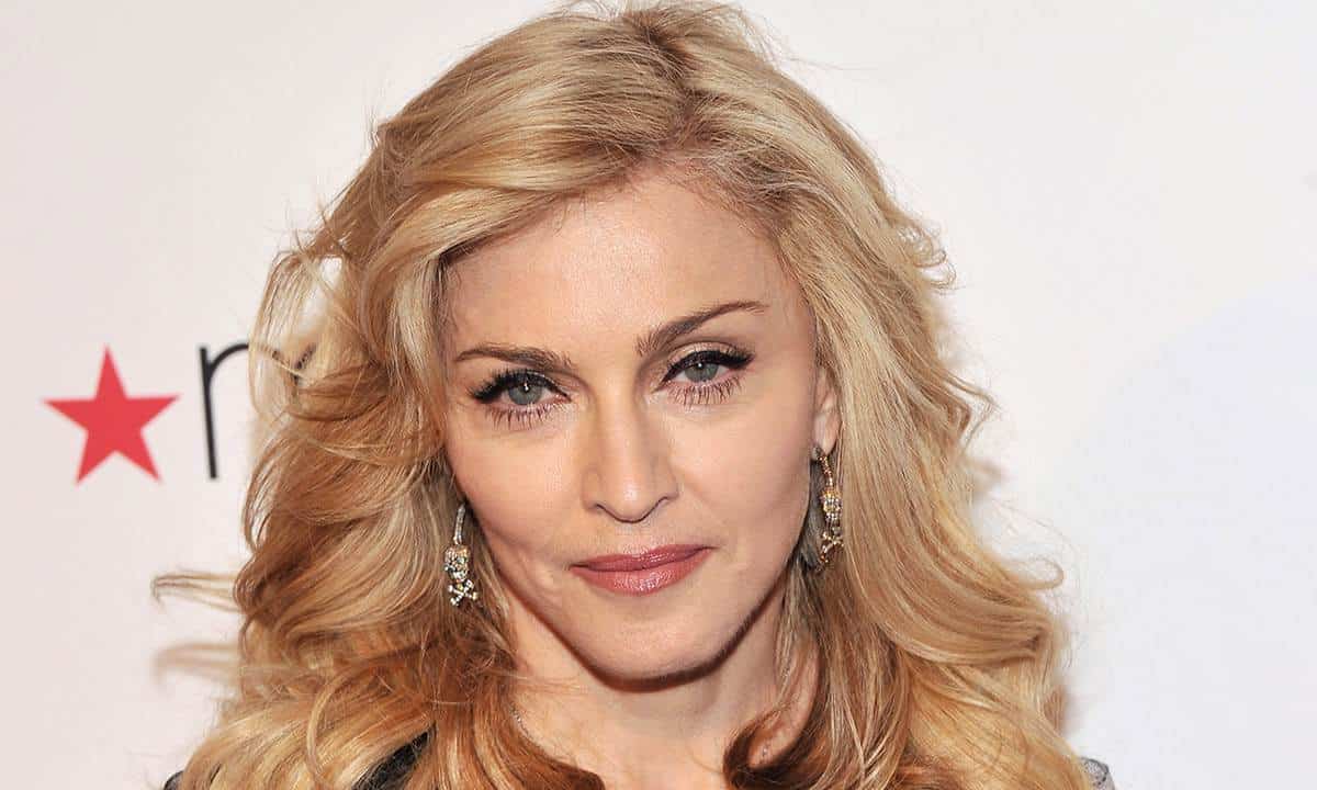 Madonna dirigirá y escribirá su biopic