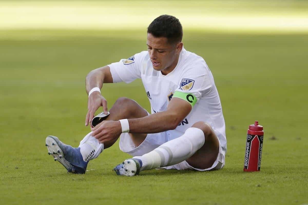 'Chicharito' se burla, por no ser convocado a la Selección Mexicana