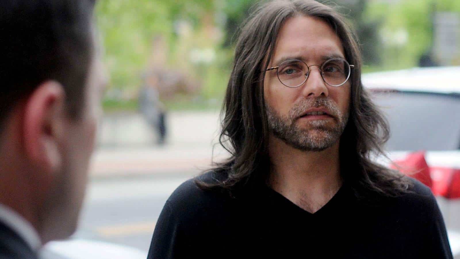 Víctima mexicana acudirá a lectura de sentencia de Keith Raniere, líder de la secta NXIVM