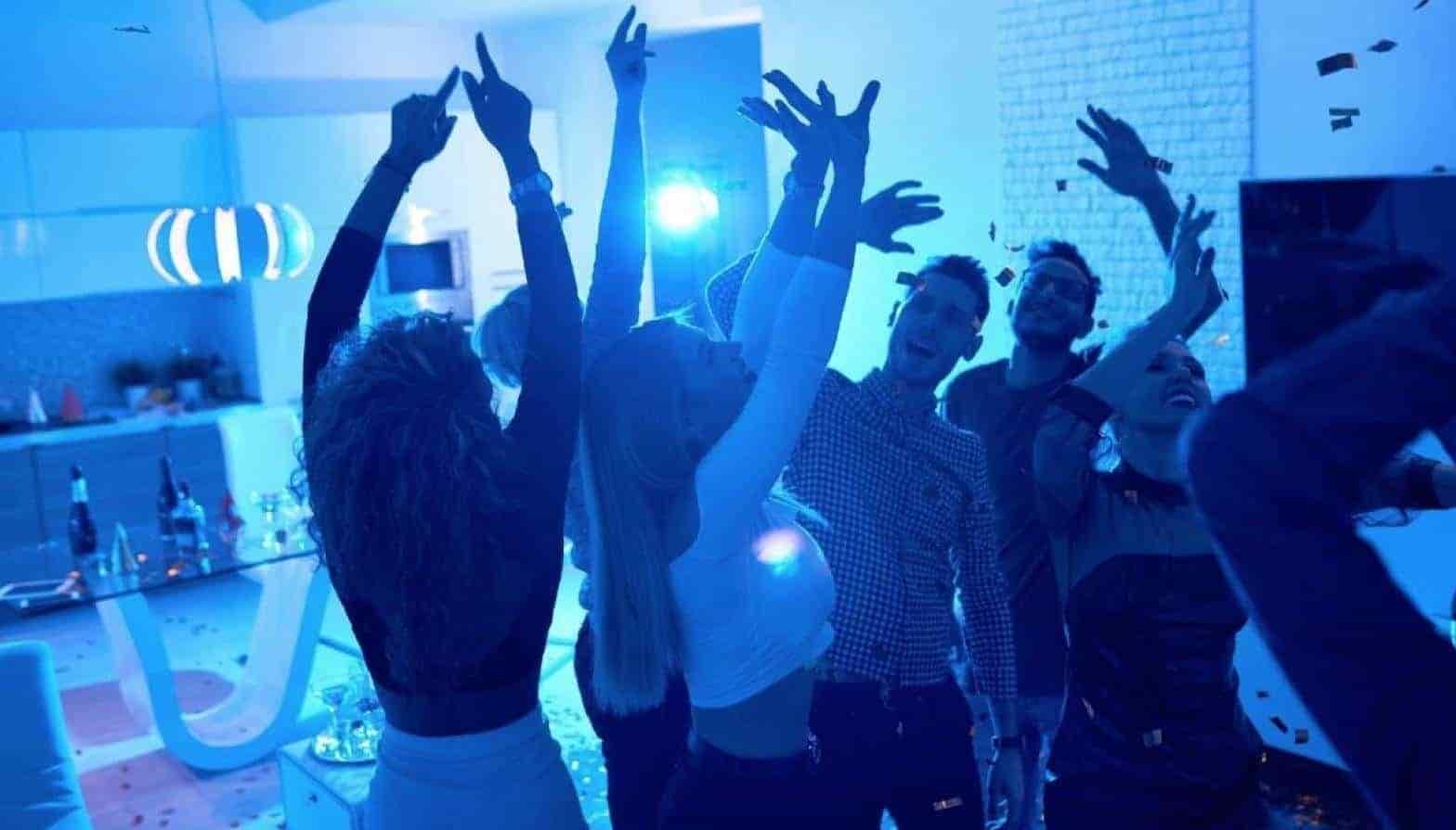 Covid-19 en NL: Multarán a los 'fiesteros' hasta con ¡100 mil pesos!