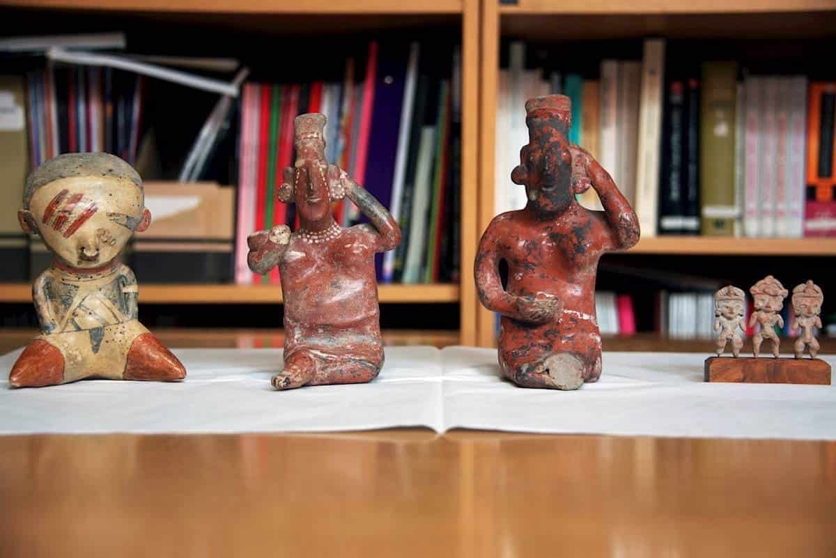 Australia devuelve a México 4 piezas arqueológicas de los años 800 y 500 antes de nuestra era