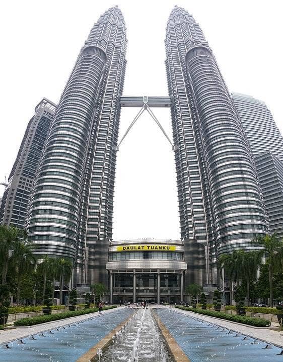 Interpol alerta a 194 países por pruebas falsas de Covid