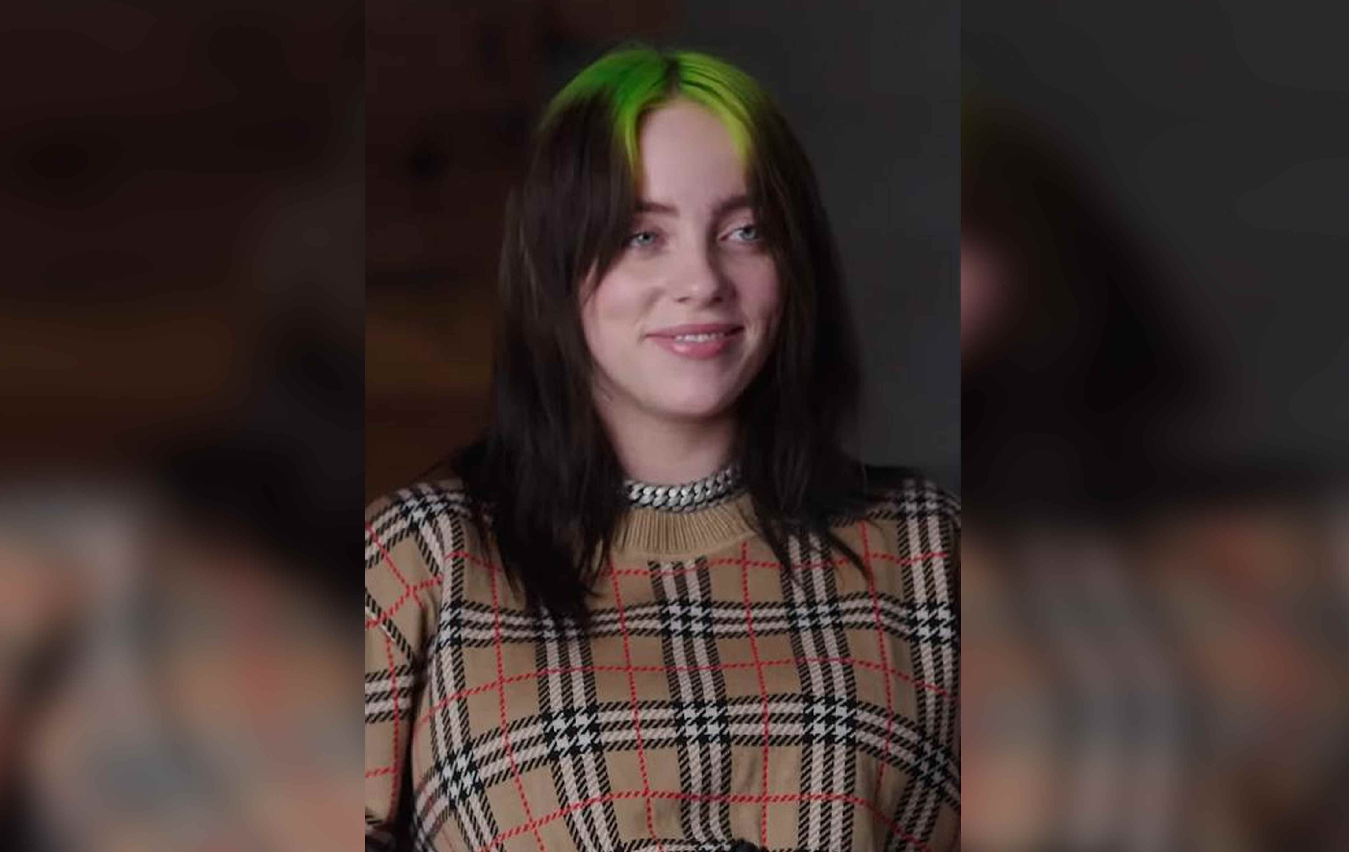 Billie Eilish se graba dándose palmadas en los senos para llamar la atención