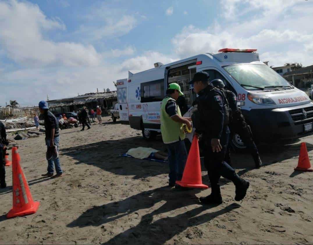 Fallecen 3 menores ahogados en playa de Veracruz