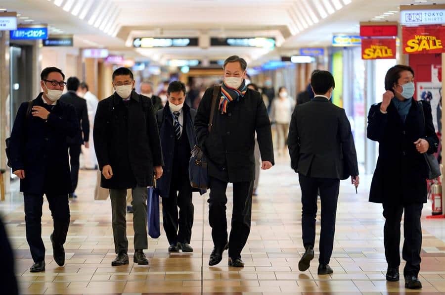 Japón endurece medidas fronterizas y exige a todo el que entre una PCR previa