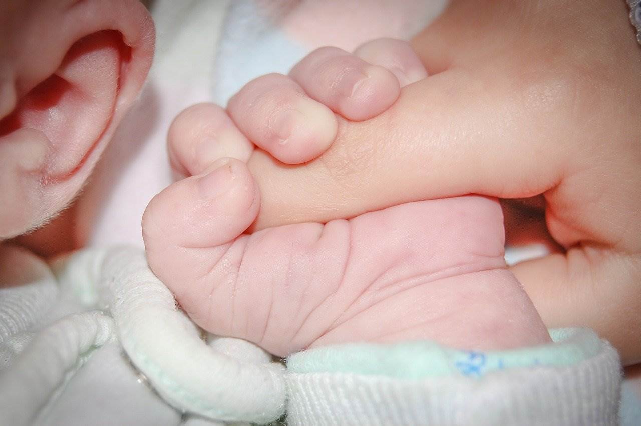Nace en Florida primer bebé con anticuerpos de Covid-19