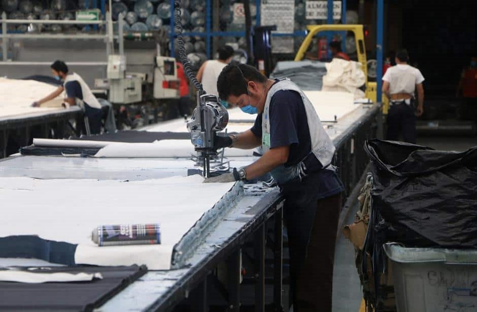 'Agarra vuelo' recuperación de empleos en Nuevo León