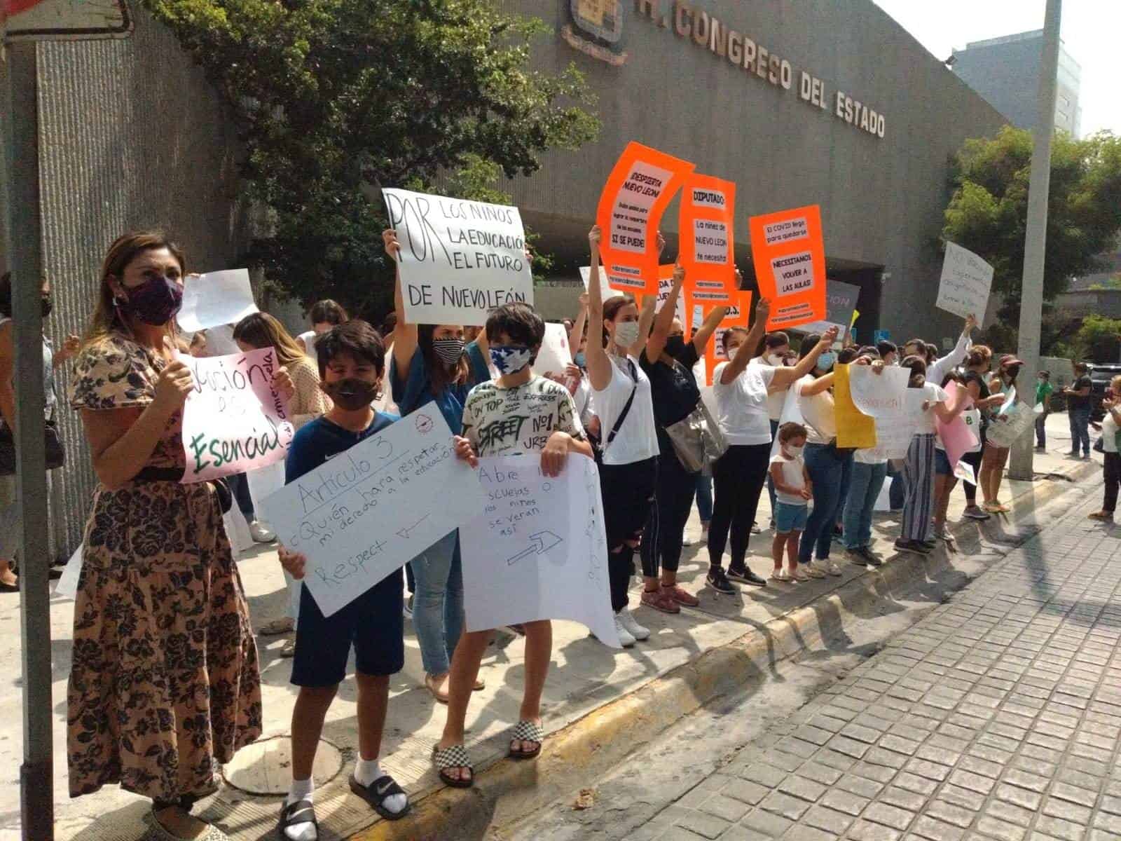 ONGs reiteran llamado a definir regreso a clases presenciales en Nuevo León