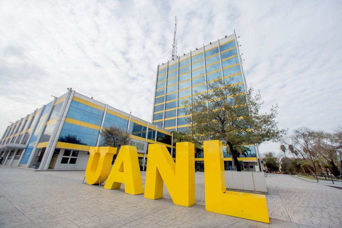 Más de 220 mil estudiantes regresan a clases en la UANL