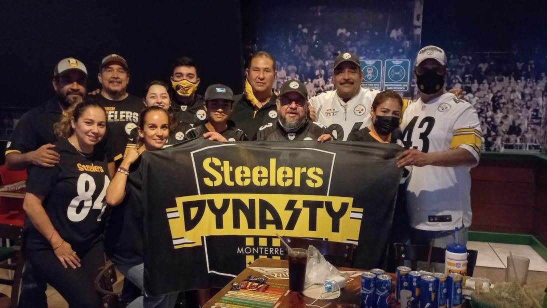Afición regiomontana 'vibra' con el regreso de la NFL