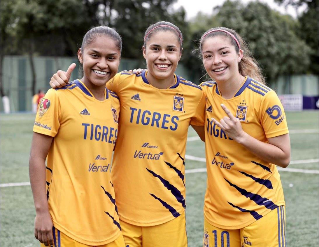 Tigres y Rayadas... ¡invictas!