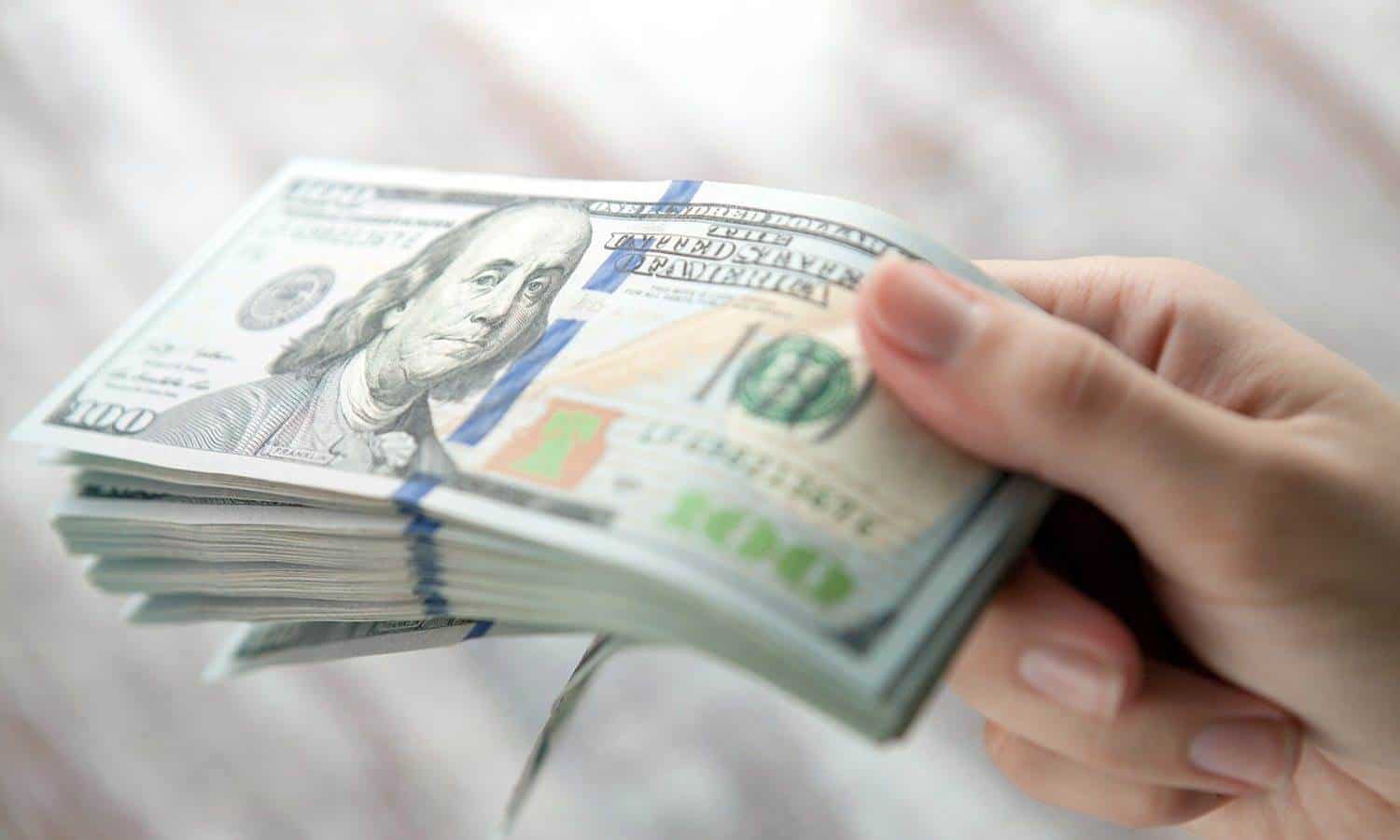 Remesas registran récord histórico; se elevan 27%