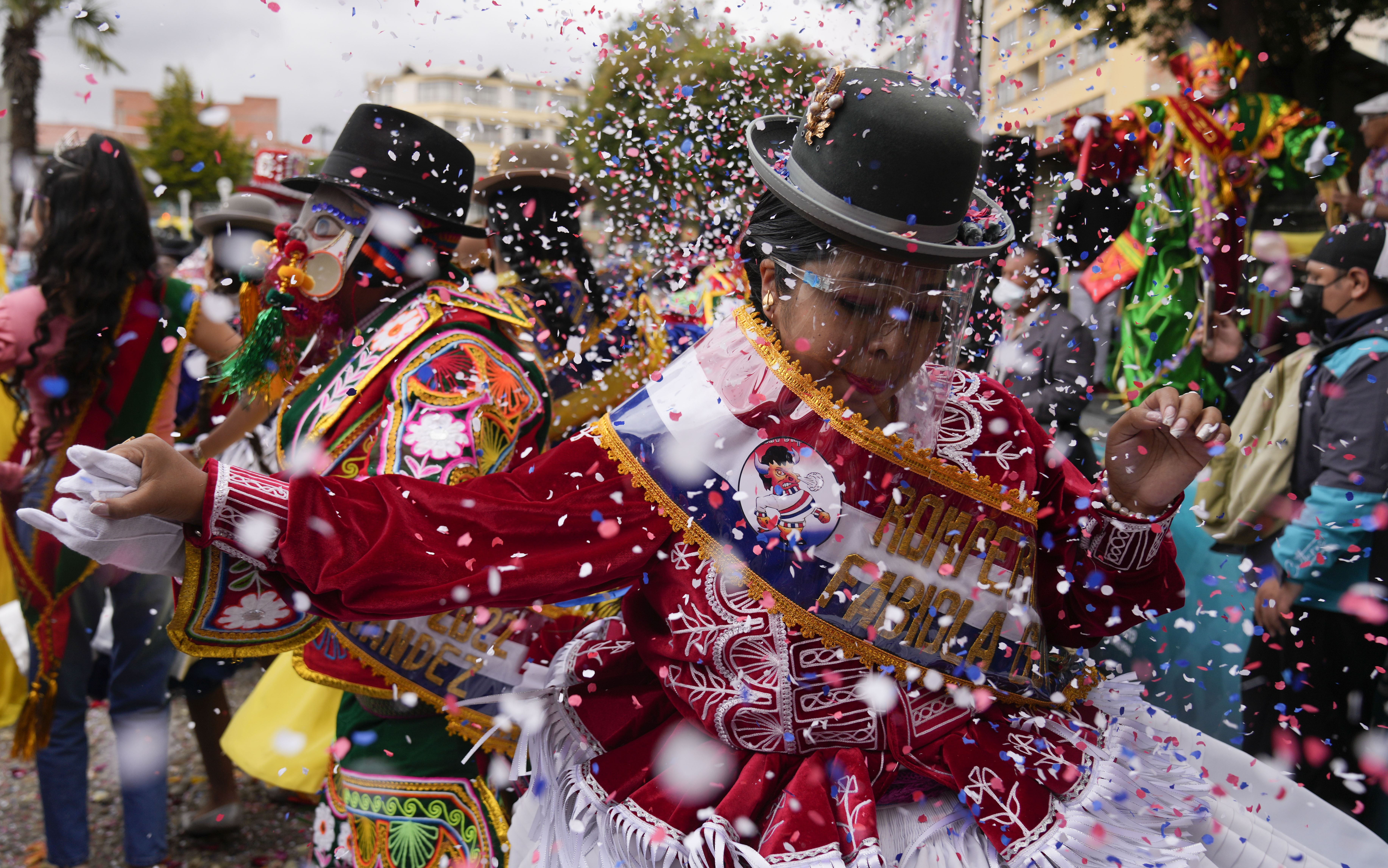 Bolivia retoma actividades de Carnaval