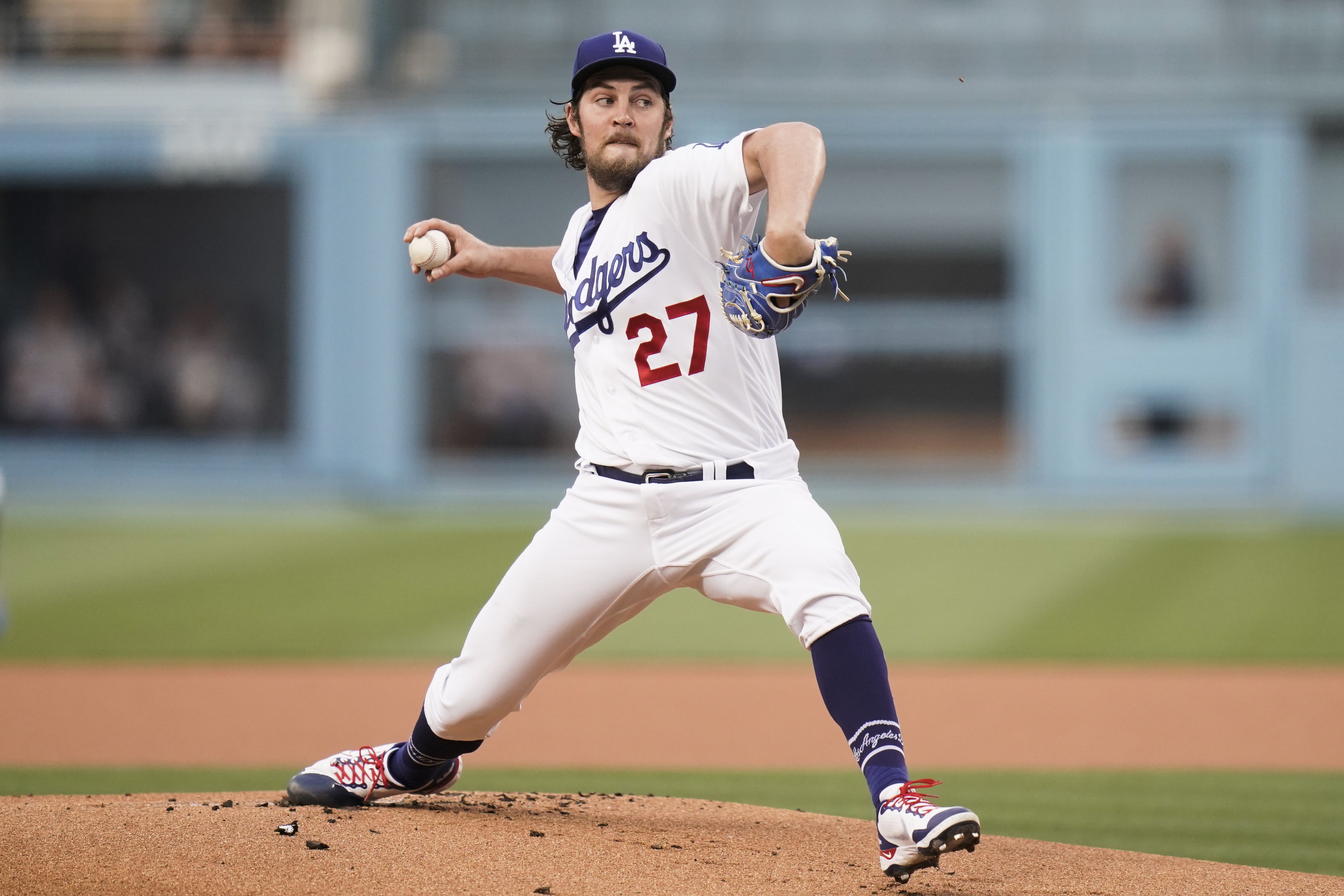 No presentarán cargos contra Trevor Bauer
