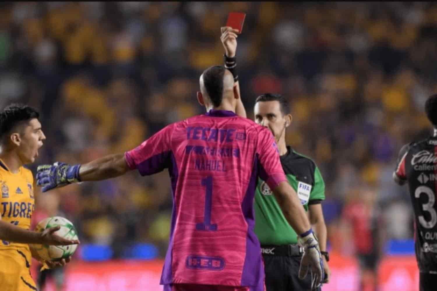 Sancionan a Nahuel Guzmán por insultar a directiva de Tigres