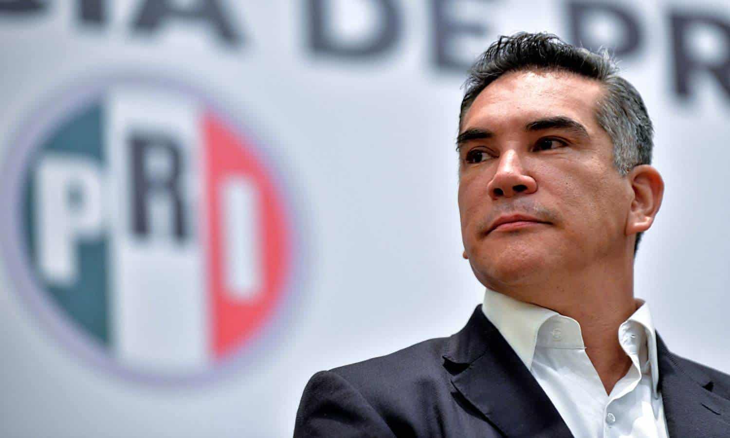 Priistas exigen salida de 'Alito'
