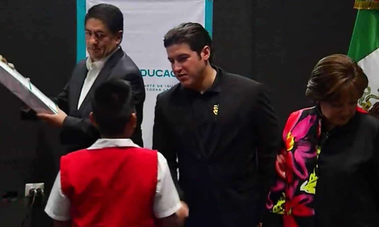 Premian a ganadores de Olimpiada Infantil
