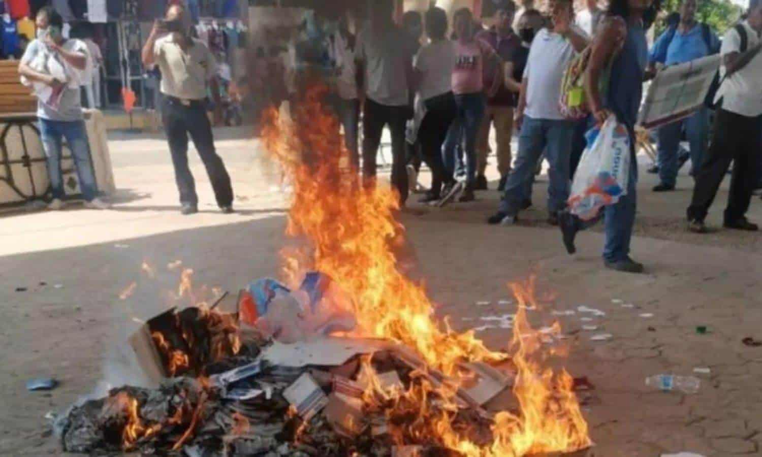 Queman urnas durante elecciones de Morena en Chiapas